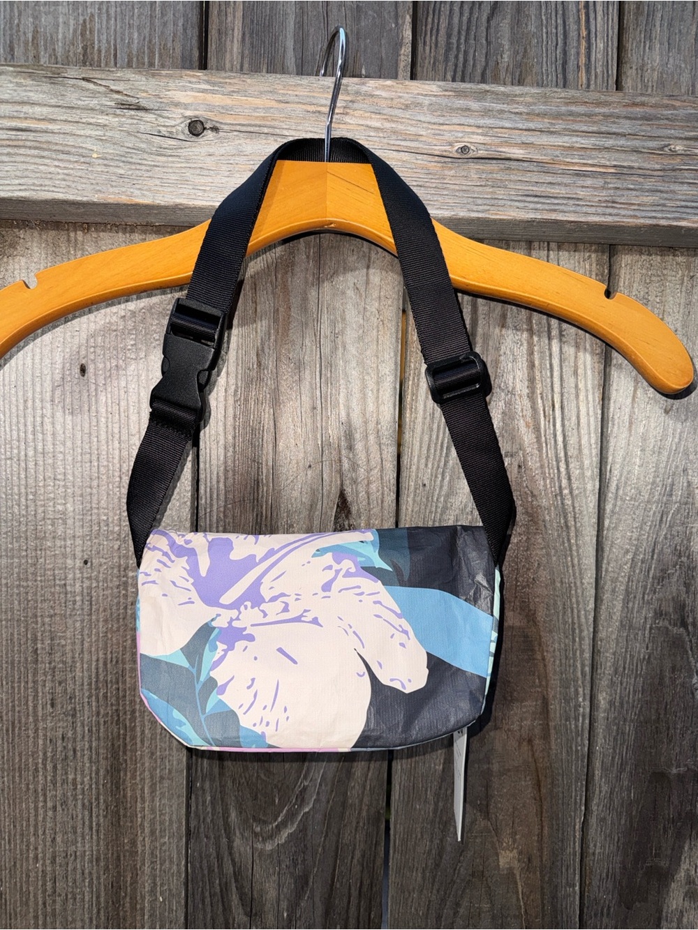 ALOHA Collection Mini Hip Pack - Picture 4 of 10